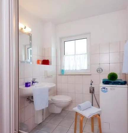 53 2, Lindenweg 4 B Karlshagen